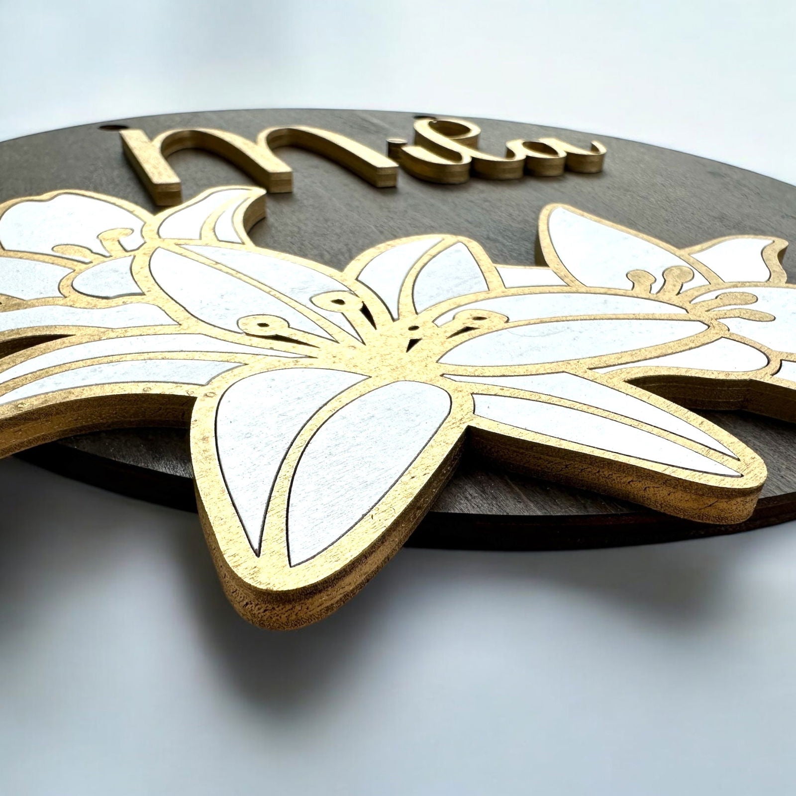 Exklusive Namensschilder | Blumenmotive & goldene Akzente | Elegante Personalisierung - heartbeat - 