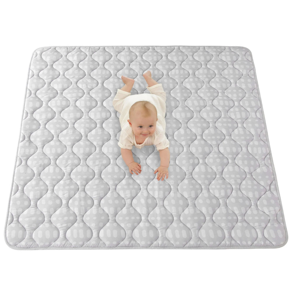Hakuna Matte Gesteppte Krabbeldecke | Unisex-Hygge-Design | Grau Muster | 127 x 127 cm - heartbeat - Spielmatten